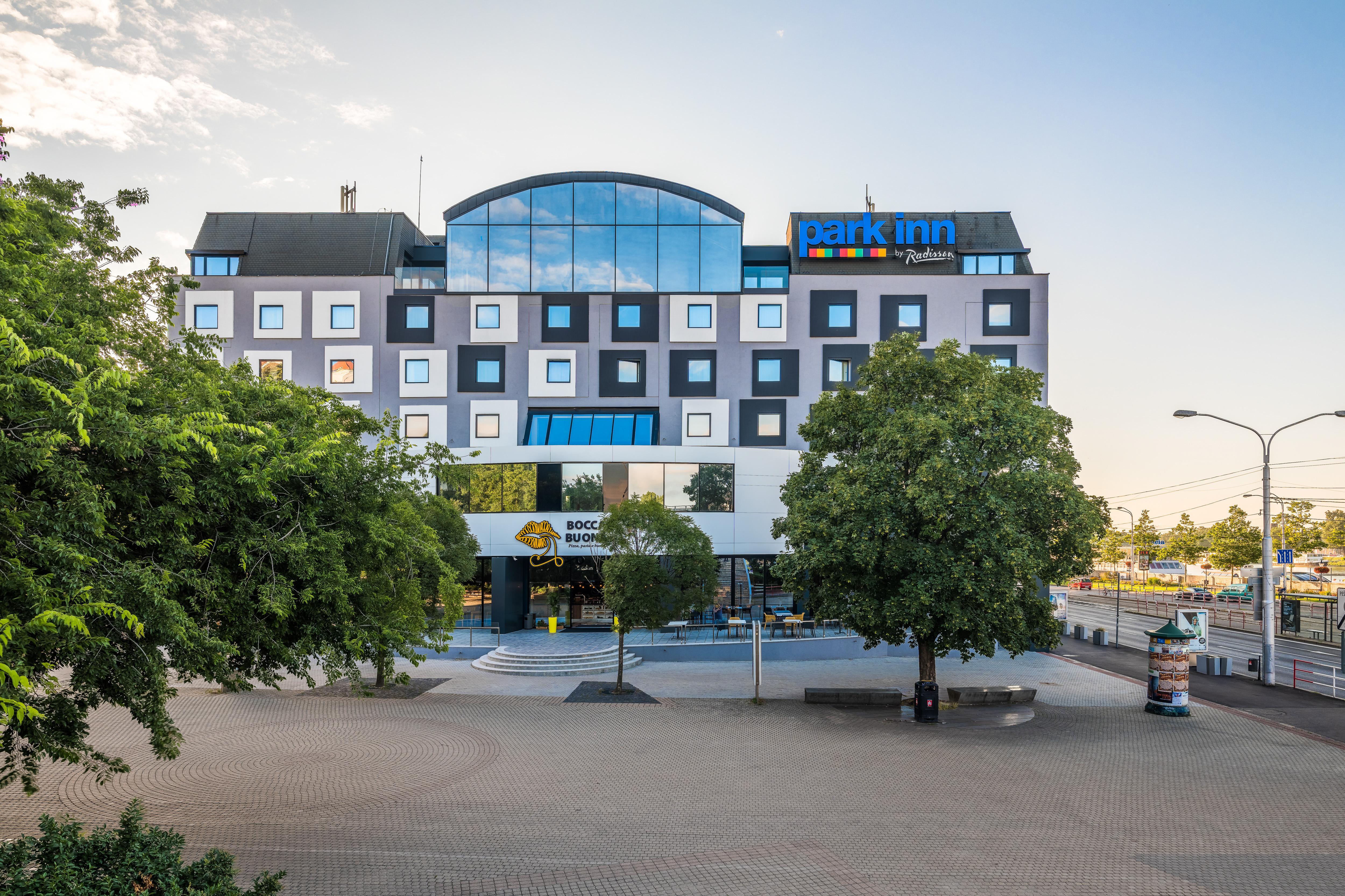 Park Inn By Radisson Danube Μπρατισλάβα Εξωτερικό φωτογραφία